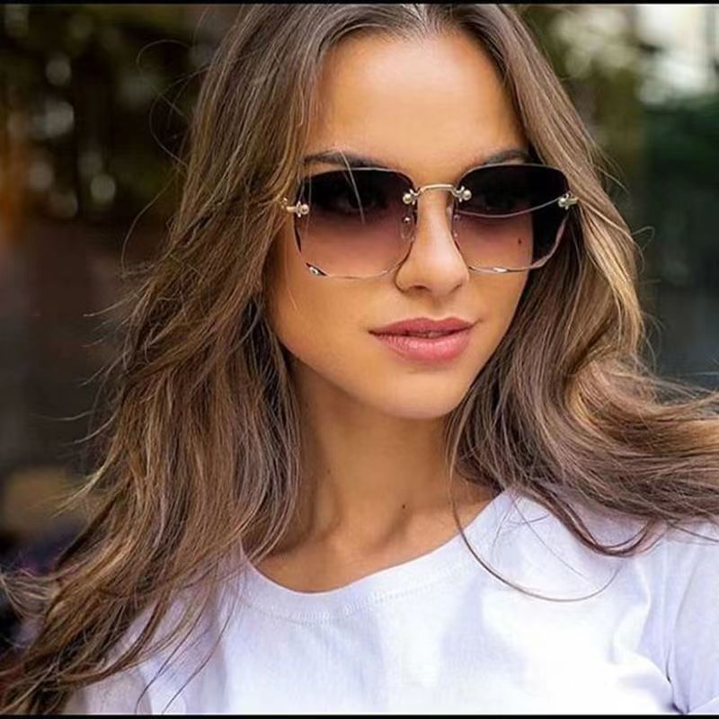 Rimless Square