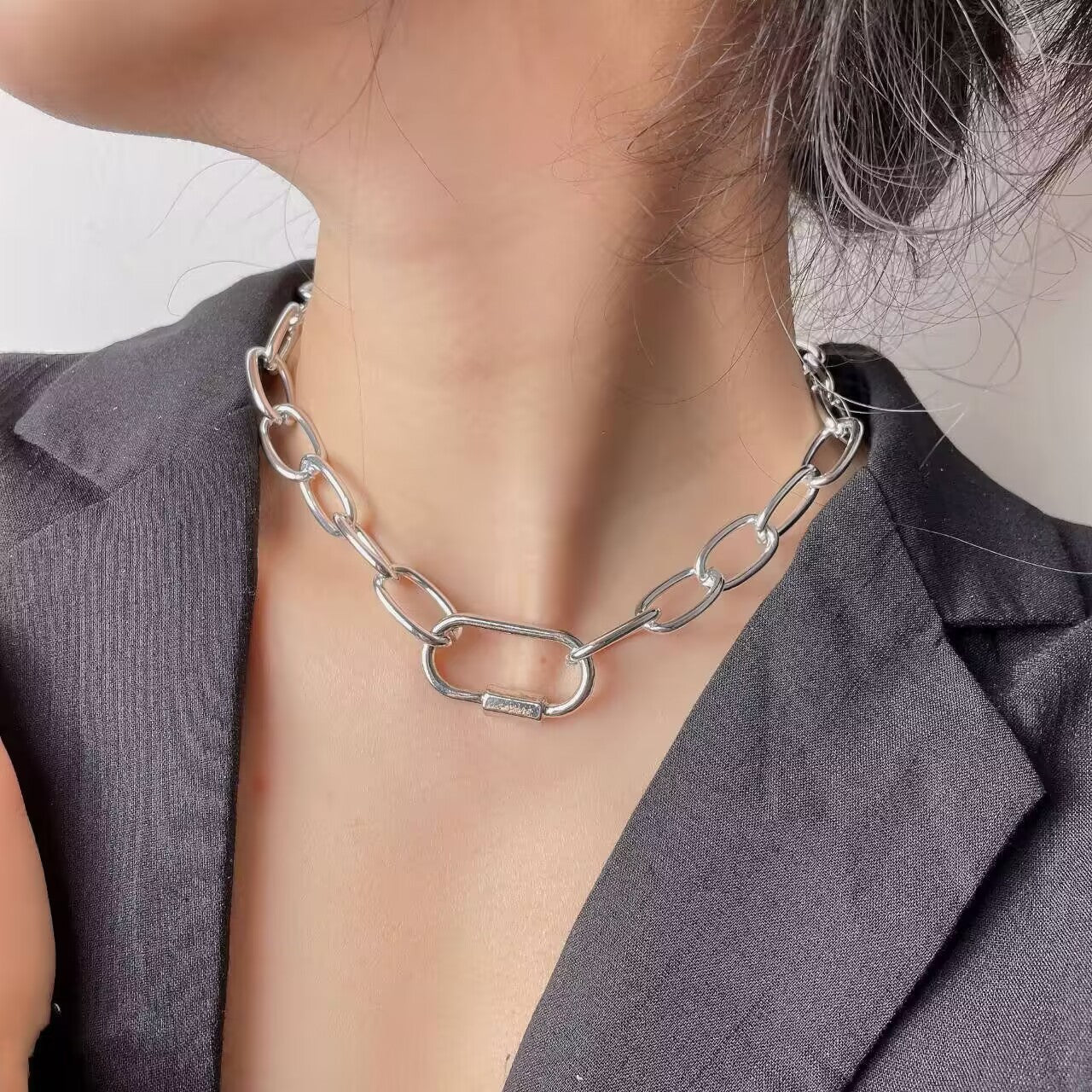 Simple Cross Thick Chain