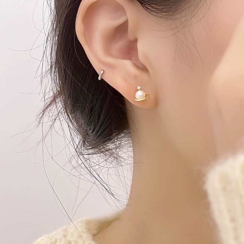 Saturn Stud