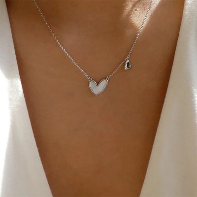 Simple Trend Street Snap Acrylic Heart Necklace Clavicle Chain Neck Chain Women